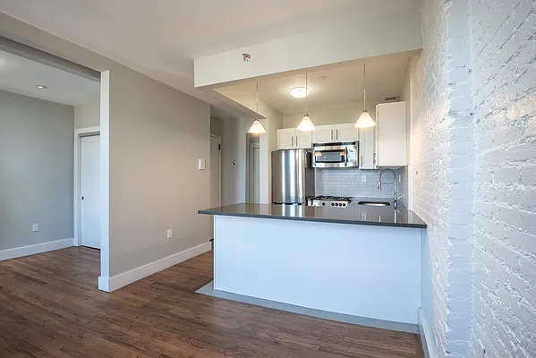 Rented by Compass | media 12