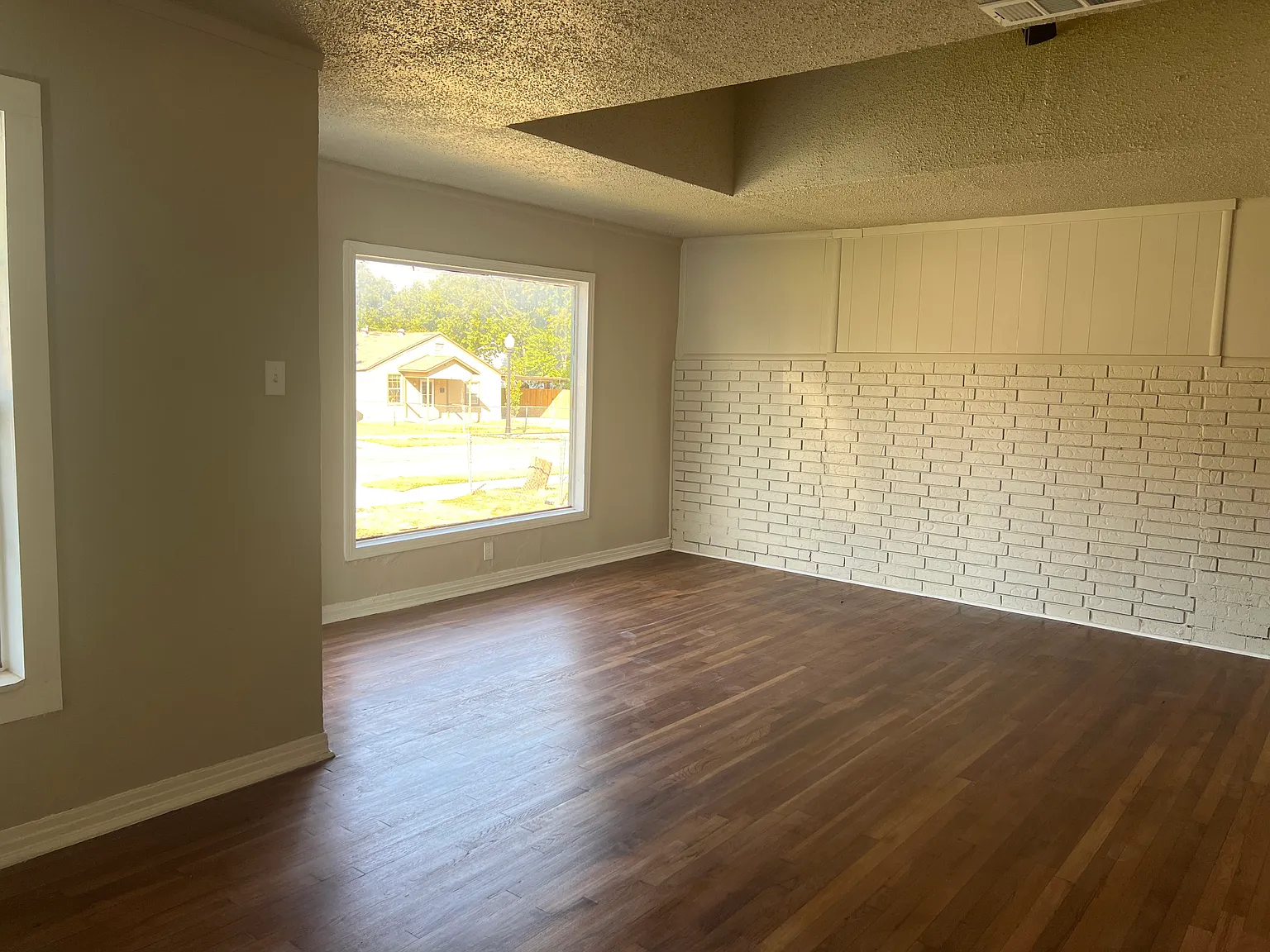 3 bed, 1462 sqft, $1,850 — Photo 3