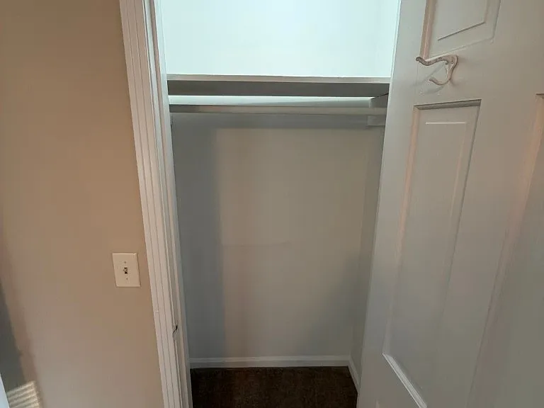 1600 Parklawn Dr — Photo 15