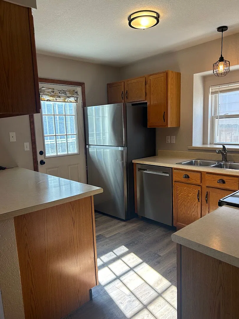 Northwind Updated 2 story home — Photo 3