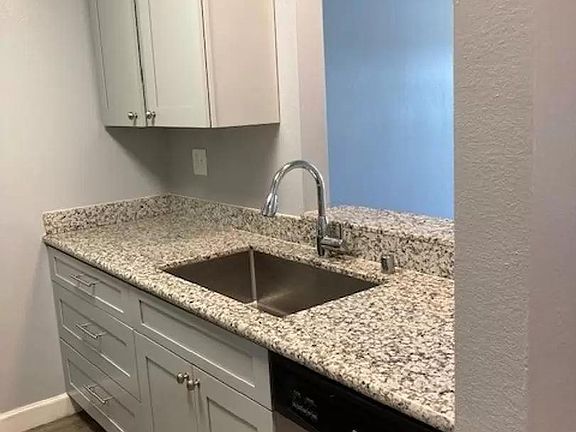 5th image of 15977-15987 Maubert Ave #79202