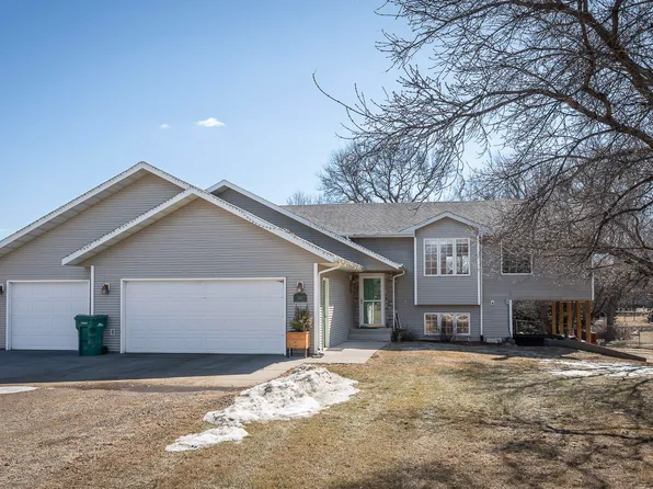 5465 Nordic Pl, Bismarck, ND 58503