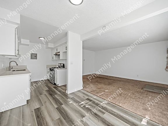 4th image of 451 Anderwood Ct APT M
