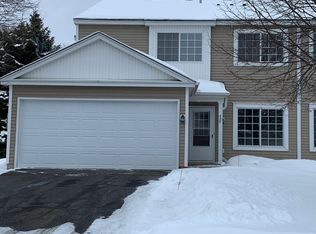495 Leeward Trl, Woodbury, MN 55129
