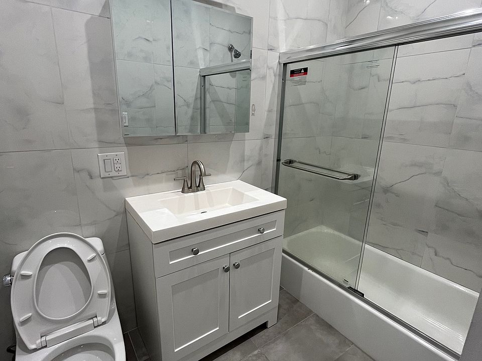 2nd image of 4016 14th Ave #2A