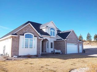 2433 Sweetwater Trl, Cheyenne, WY 82009
