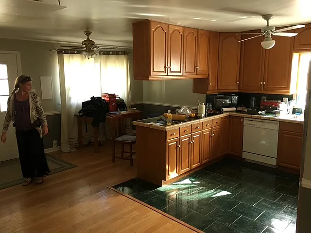 3 bed, 1750 sqft, $2,900 — Photo 3