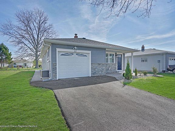2nd image of 62 Liberta Dr