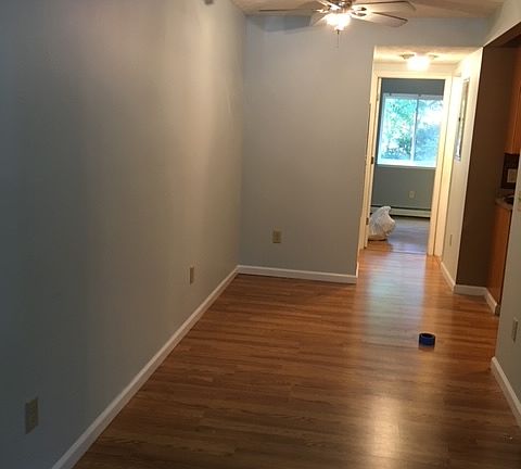 2nd image of 760 W Main St APT 104