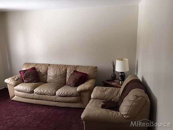 3rd image of 22524 Violet St