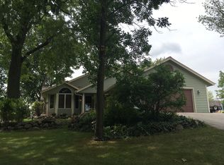 W125S9603 N Cape Rd, Muskego, WI 53150