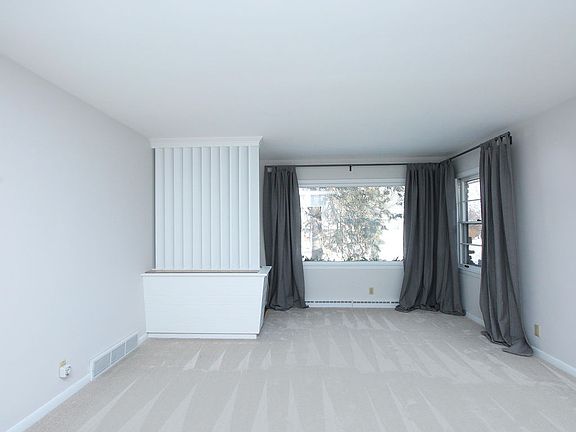 4th image of 103 N Highland Ave