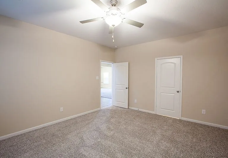 1917 Dahlia Way — Photo 18