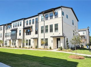 9 Peeples Dr, Lawrenceville, GA 30046