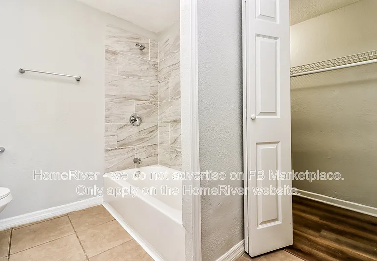 1322 W Hiawatha St — Photo 13