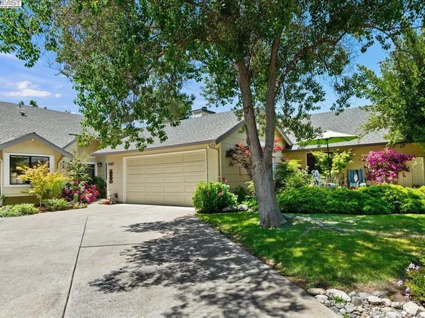 2587 Chablis Way, Livermore, CA 94550