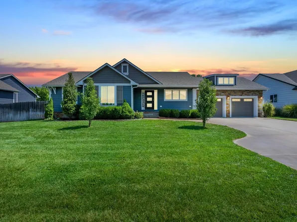 110 N Redbud Ln, Valley Center, KS 67147