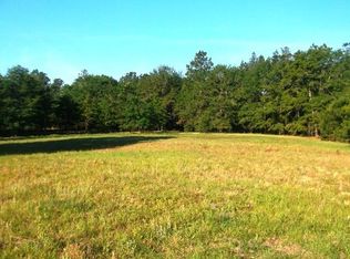 255 Rogers Cir, Claxton, GA 30417