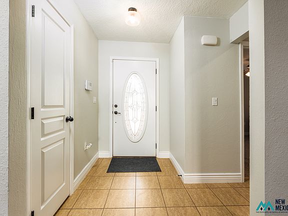 4th image of 709 Almond Tree Ln