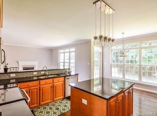 12532 Ivey Creek Dr, Charlotte, NC 28273