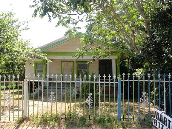 2nd image of 716 Ernest St