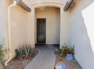545 N Easter Lily Ln, Green Valley, AZ 85614
