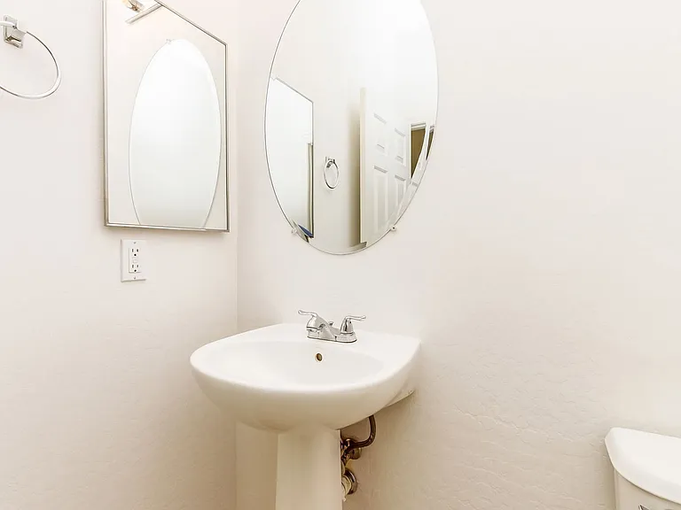 5413 W Apollo Rd — Photo 12