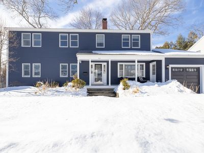 60 Douglas Rd, Needham, MA, 02492