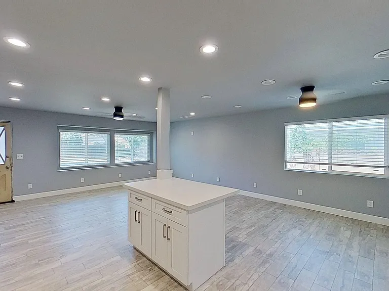 13922 Heidi St — Photo 10