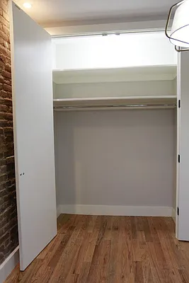 Rented by Rennit Inc. | media 32