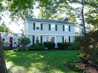 7 Bullock Ave, Barrington, RI 02806