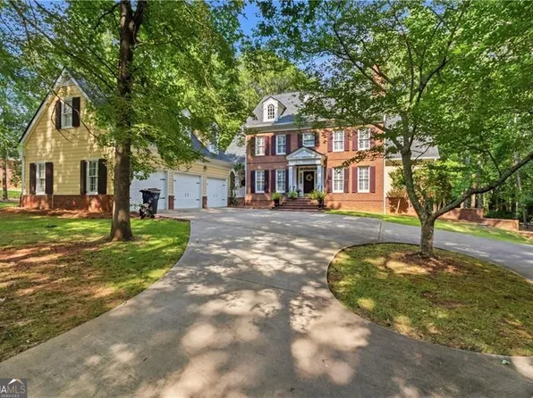 256 Westchester Dr, Griffin, GA 30223