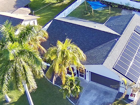 3rd image of 3227 SW 1st Pl