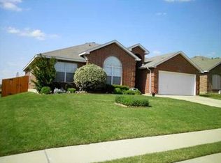 924 Ryanfield Ct, Burleson, TX 76028