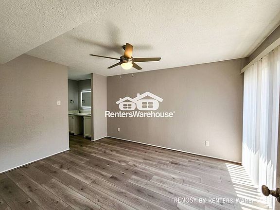 4th image of 13427 Garden Grove St #750