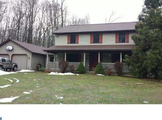 1092 Woodside Ave, Mertztown, PA 19539