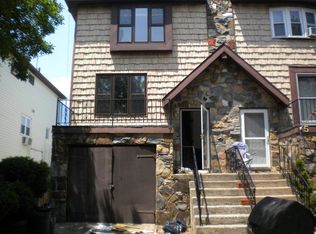 7 Vineland Ave, Staten Island, NY 10312