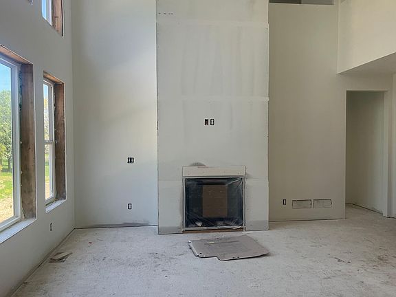 4th image of 3961 Autumn Acres Dr