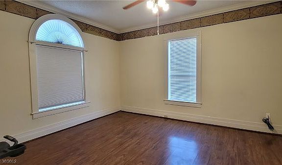 5th image of 216 N 21st St