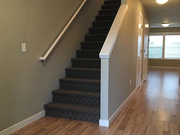 4th image of 8605 NE 37th St