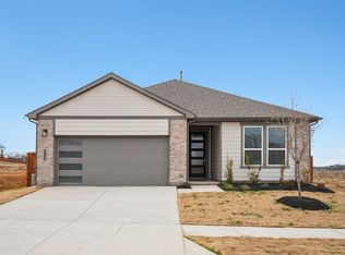 2724 Goldfinch Dr, Denton, TX 76205