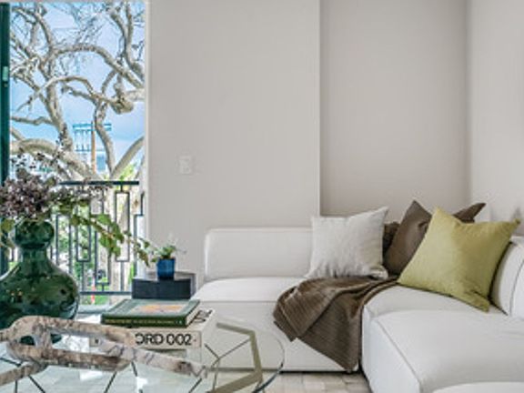 5th image of 1101 S Bedford St #401