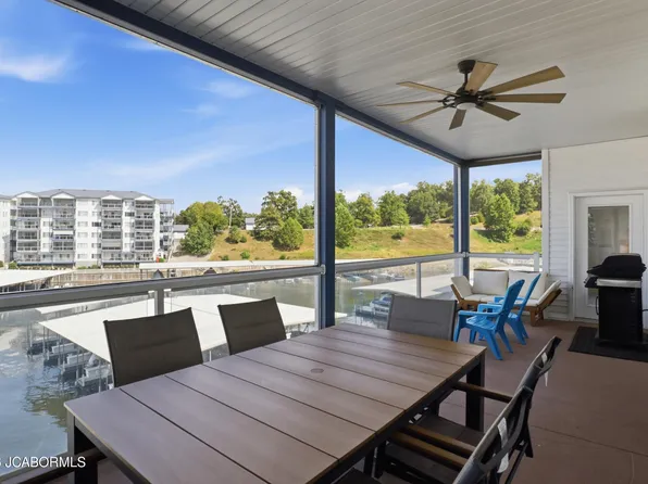 183 Upper Monarch Cove Dr #2D, Lake Ozark, MO 65049