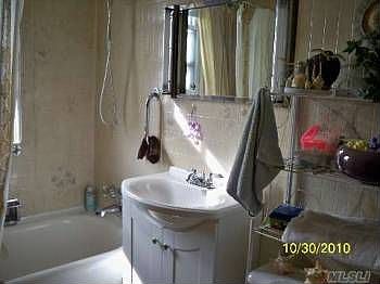 4th image of 8920 219th St