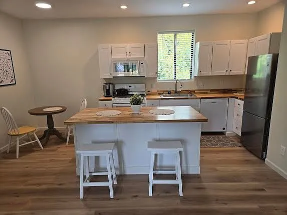 2157 Laguna Negra Ln #B — Photo 17