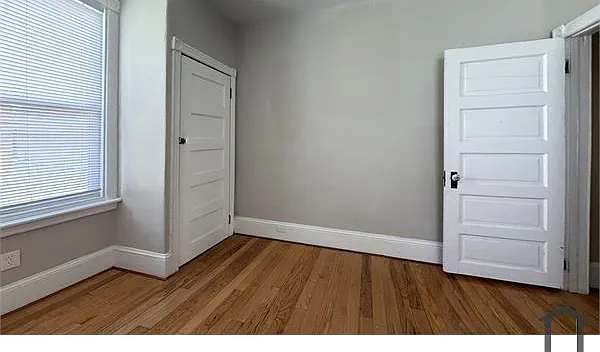 463 W Earlham Ter — Photo 24