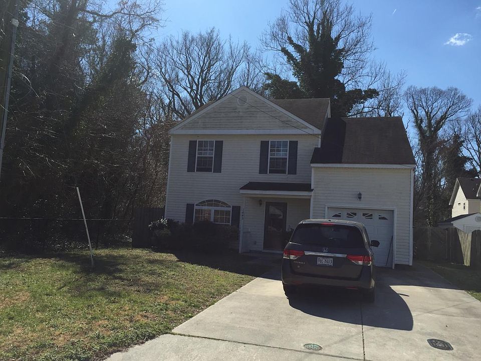 Driveway / Garage / Entrance