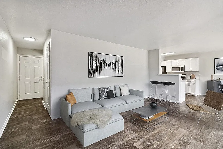 Loma Vista — Photo 2