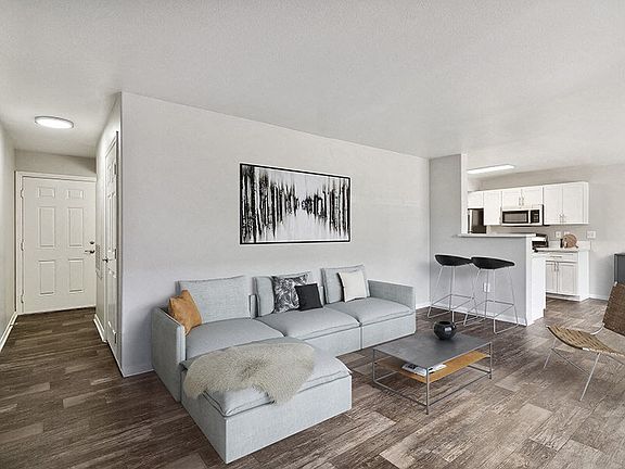 2nd image of 1200 W Cheyenne Ave #7-2034