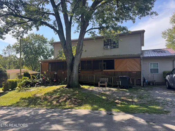 189 Oakland Ave, Lenoir City, TN 37771